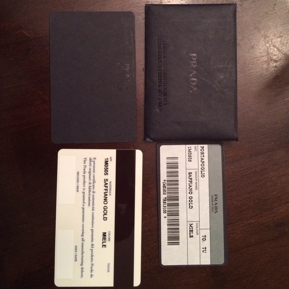 Authentic Prada Saffiano Bifold Wallet - Picture 2 of 4