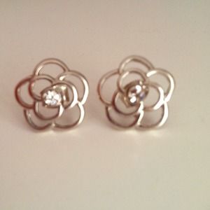 silver flower earrings