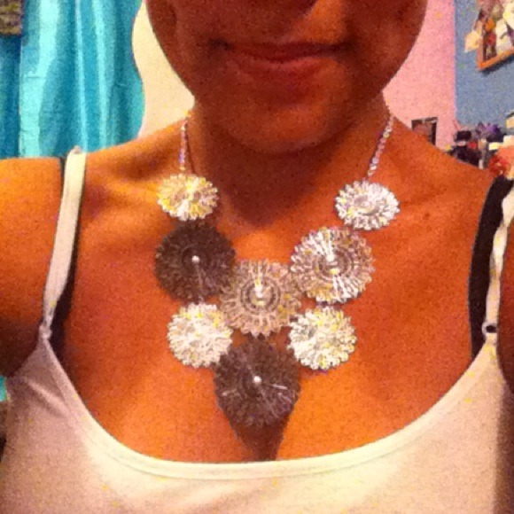 Necklace. - Picture 3 of 3