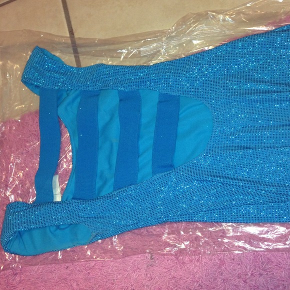 👏Bright FAB tight Cocktail dress!👏 - Picture 4 of 4