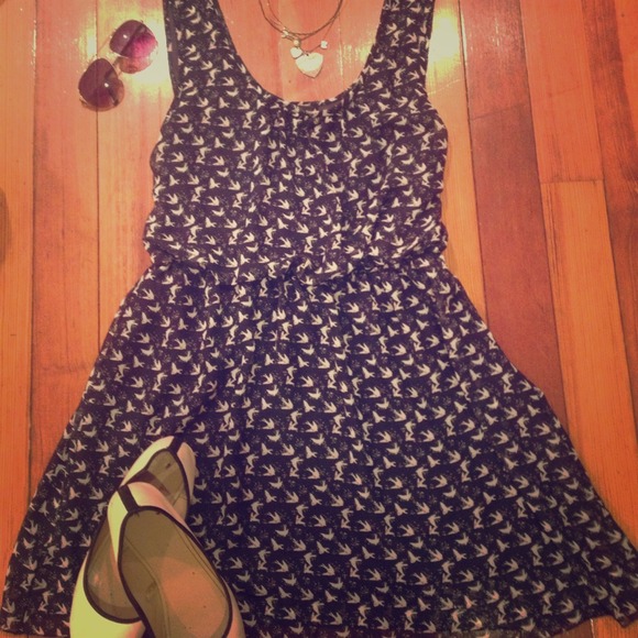 Cute navy summer dress with bird pattern !!!
