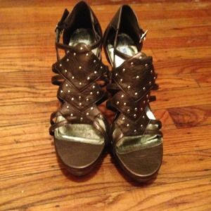 Steve Madden sexy sandals-bronze NWOT