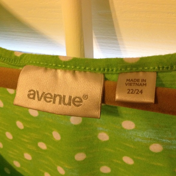 Avenue Ruffled Tank - Picture 2 of 2