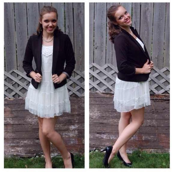 πSOLD IN BUNDLE!π πHOST PICK 11/25!π Lacey - Picture 3 of 4