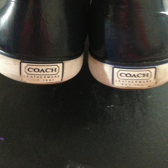 💟Sold💟⬇Coach Tennis Shoes - Picture 2 of 4