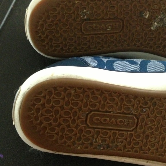 💟Sold💟⬇Coach Tennis Shoes - Picture 4 of 4