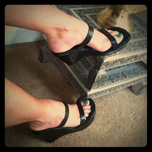 Black Leather Strappy Sandals