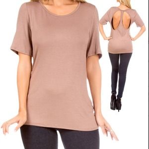 ✨OPEN BACK SS TOP
Tan ✨