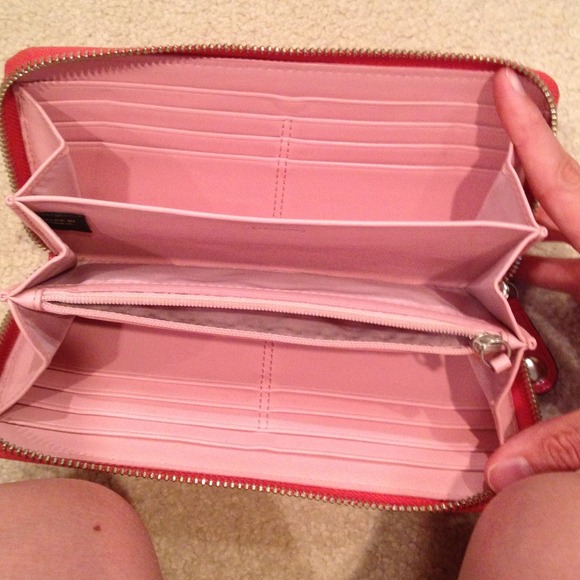 Coach Wallet - Picture 2 of 4