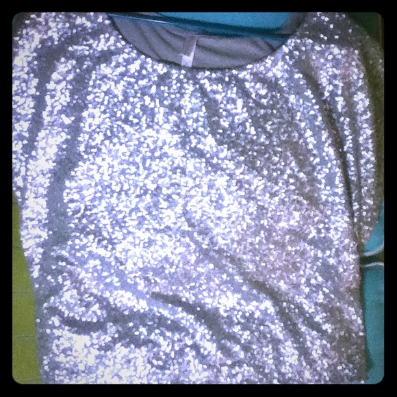 Full sequin front flowy shirt