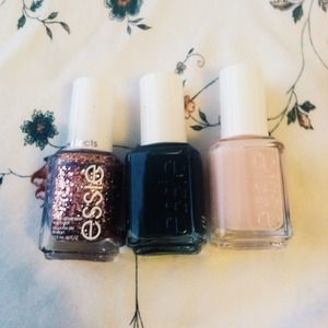 Essie nail polish bundle
