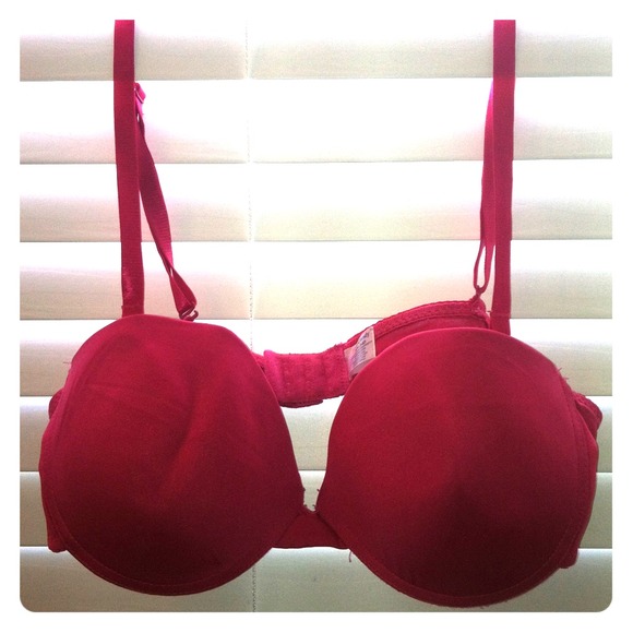 Magenta bra