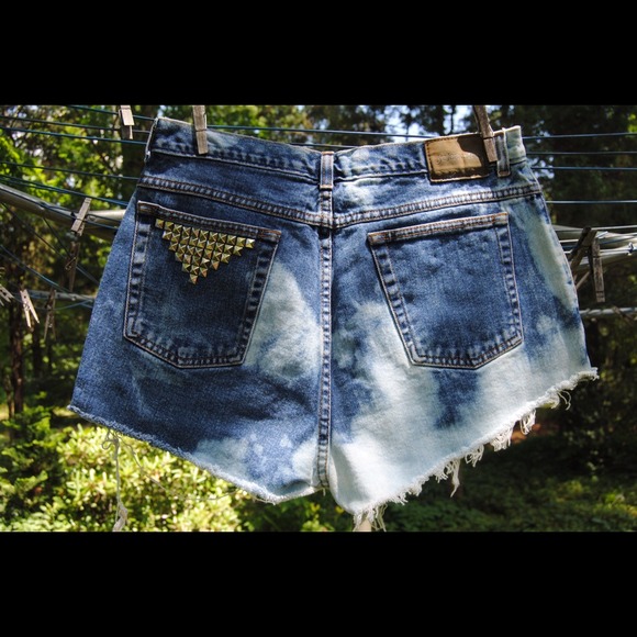 Hand bleach high waisted denim shorts size 9/10_3