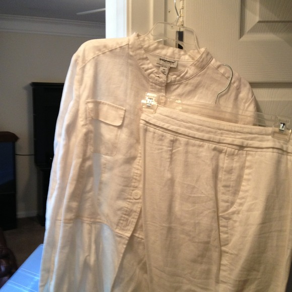 Tops - 100% White Linen Blouse/Jacket 18W./WITH PANTS
