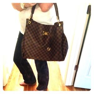 Lv style bag
