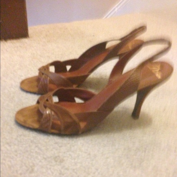 Delman Sling Back