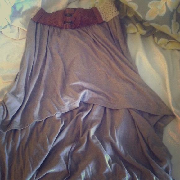 Belted hi-lo skirt
