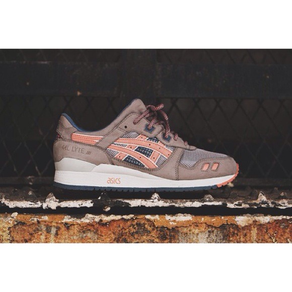 ASICS GEL LYTE III FLAMINGO - Picture 1 of 4