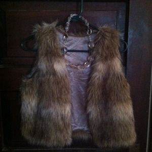 Fur vest
