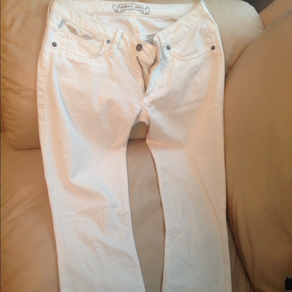 Robin's - Picture 4 of 4