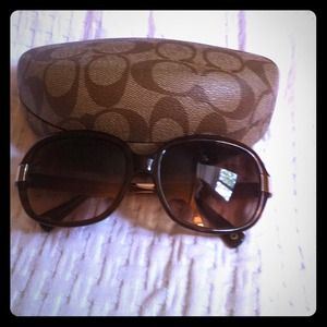 Authentic coach sunnies!