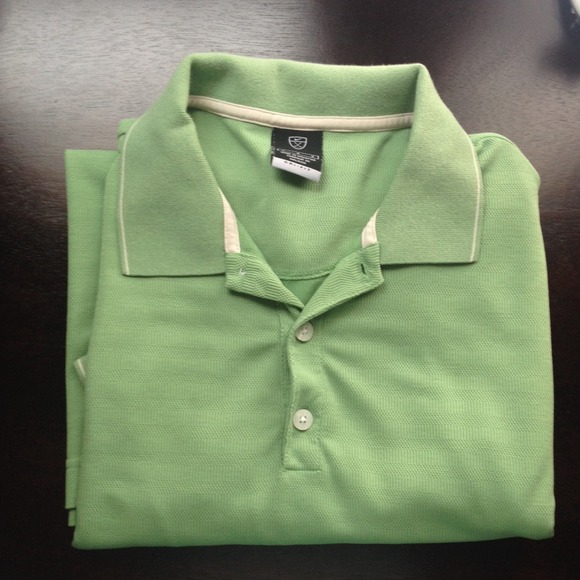 Pre owned men's golf shirt