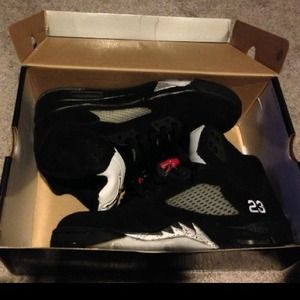 ❗❗RESERVED❗Men's Jordan metallic 5s 8.5 worn once
