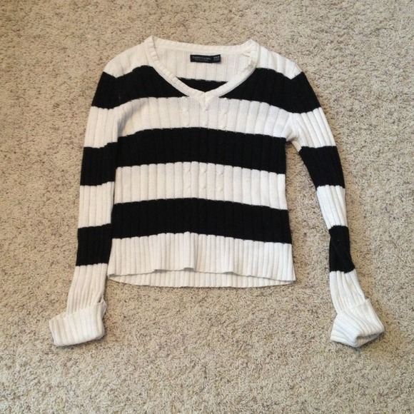 Stripped sweater!!:)