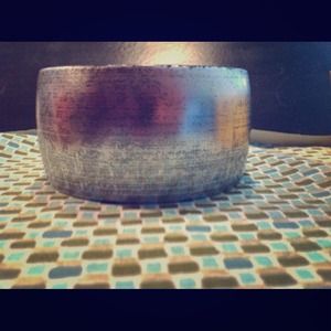 Chunky brushed silver bangle!