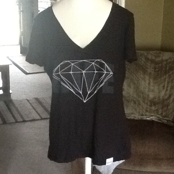 diamond  Tops - ❌Sold in bundle❌💎💎Diamond💎💎 black t-shirt