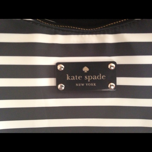 💕Beautiful Kate Spade striped Finley! 💕 - Picture 4 of 4