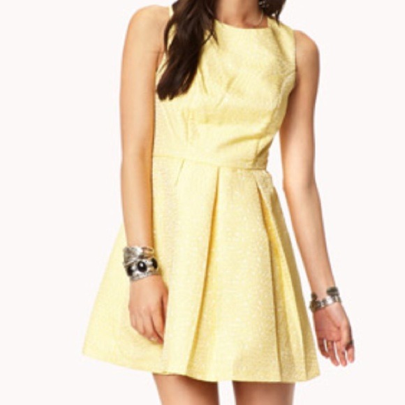 Yellow Dotted A line dress - Picture 1 of 1