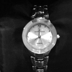 Anne Klein watch! Silver band with addt'l link!