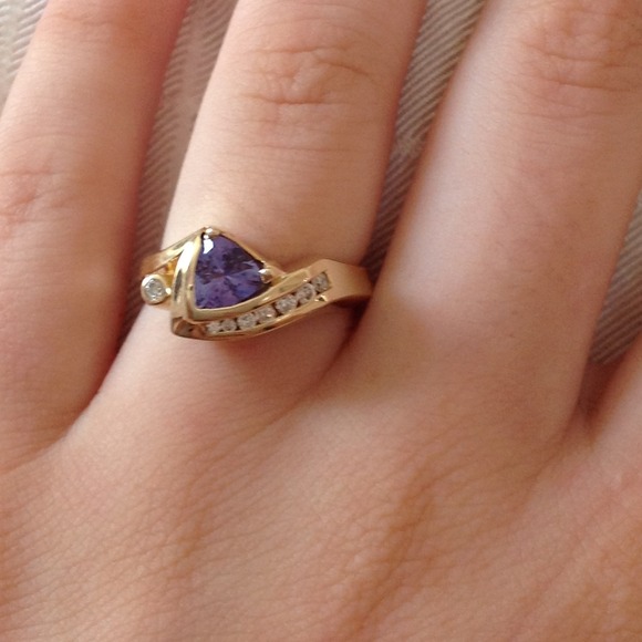 14 Kt Trillion Buff Top Tanzanite Ring - Picture 2 of 2
