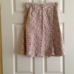 Flower fluted pencil skirt.