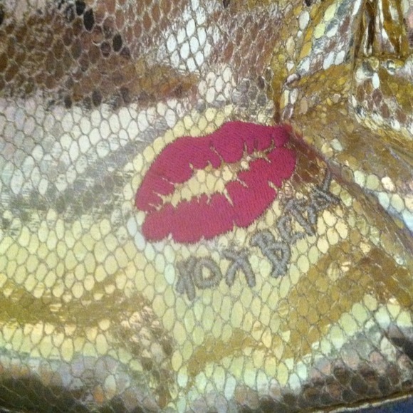 Betsey Johnson bag - Picture 3 of 3