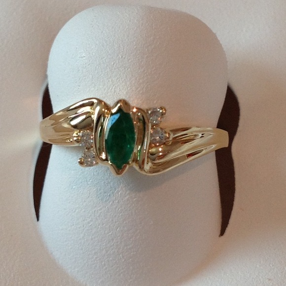 14Kt Marquise Emerald with Diamond Ring