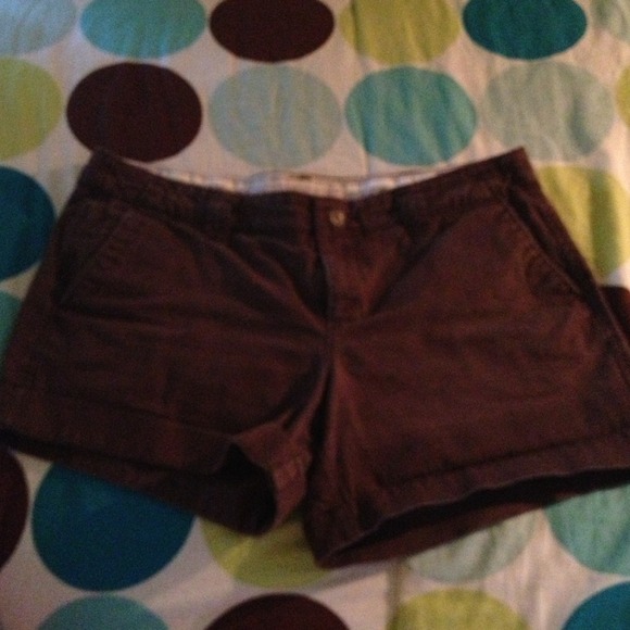 Brown low-rise shorts