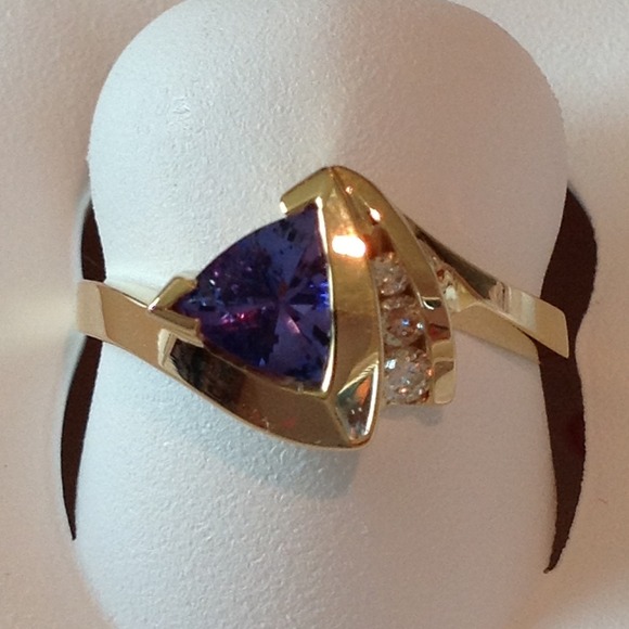 14Kt Trillion Tanzanite with Diamond Ring
