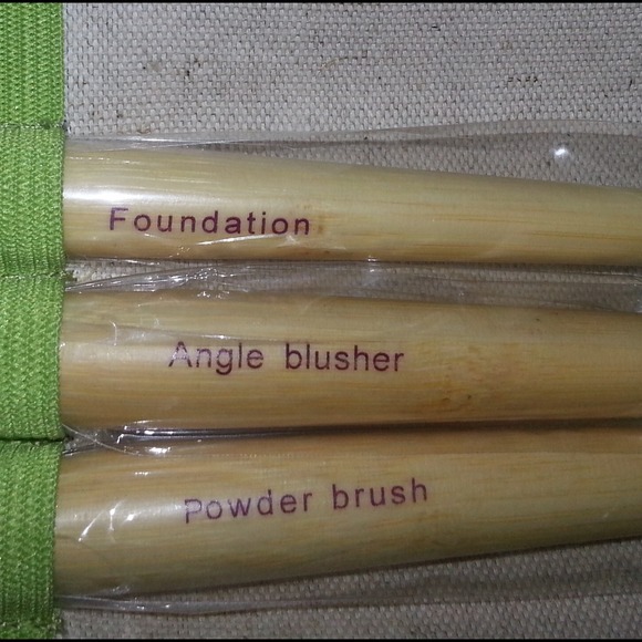 SOLD😊Bundled❤️rganic MakeUp Brush Set♻ - Picture 3 of 4