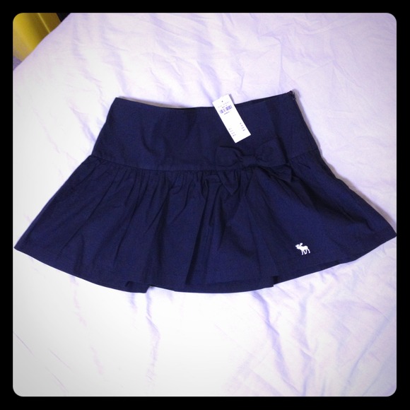 ❌SOLD❌ Abercrombie & Finch: Mckenna Skirt- Navy