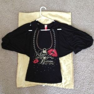 Very stylish and comfy tops!!!I love this!!