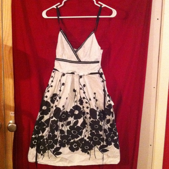 City Studio spaghetti strap dress - Picture 1 of 3