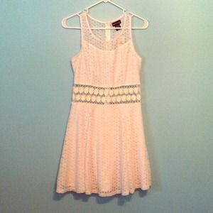 White Midriff Daisy Cutout Dress