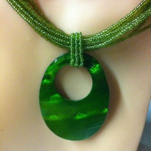 VERY NICE GREEN GLASS NECKLACE N EARRINGS