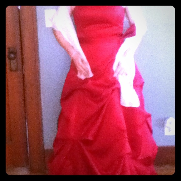 Red prom dress