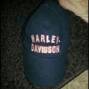Bundled👆👆❤Harley Davidson Hat❤❤