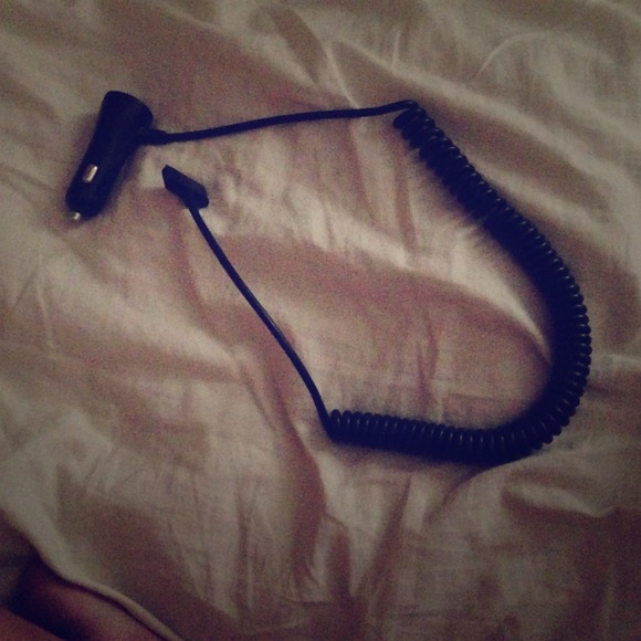 TRADED!!!! iPhone 4/4s car charger