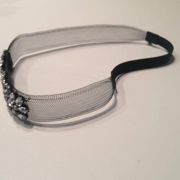 Black mesh headband with rhinestone flower design main image 4
