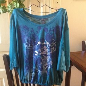 Teal top